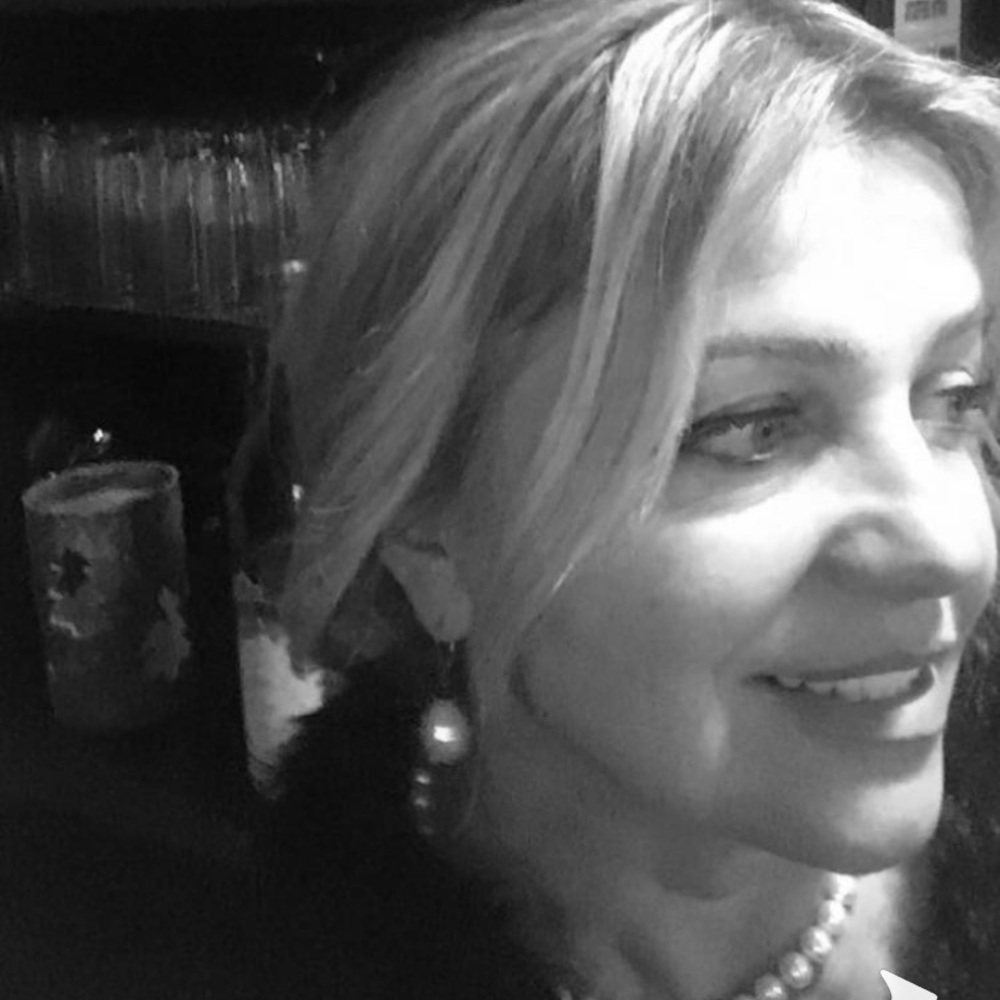 Meet your Posher, Emina